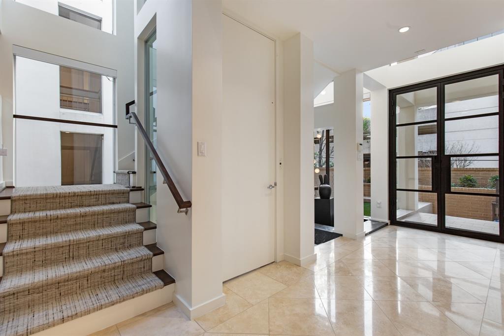 45 Briar Hollow Lane #6, Houston, Texas image 18