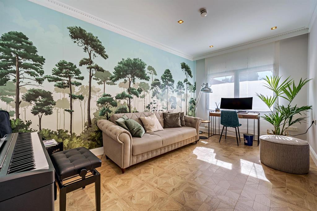 29016, Spain, 8 Bedrooms Bedrooms, ,8 BathroomsBathrooms,Residential,Active,181429