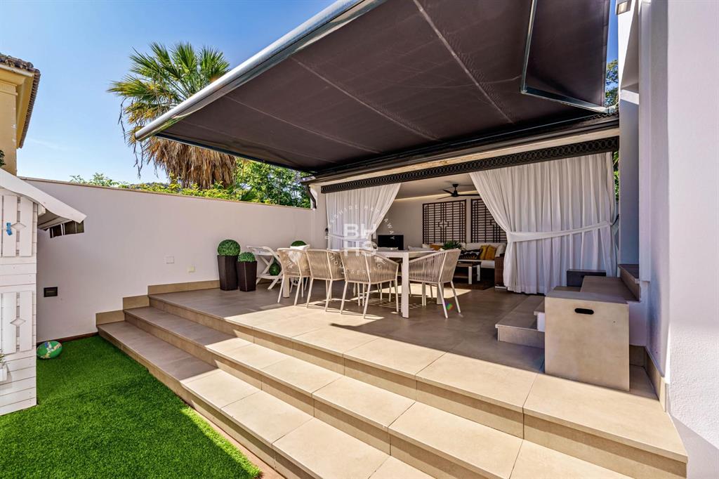 29016, Spain, 8 Bedrooms Bedrooms, ,8 BathroomsBathrooms,Residential,Active,181429