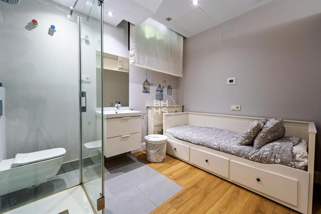 29016, Spain, 8 Bedrooms Bedrooms, ,8 BathroomsBathrooms,Residential,Active,181429