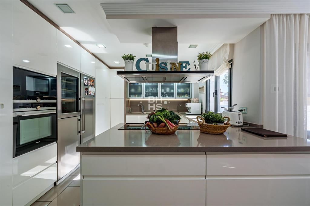 29016, Spain, 8 Bedrooms Bedrooms, ,8 BathroomsBathrooms,Residential,Active,181429