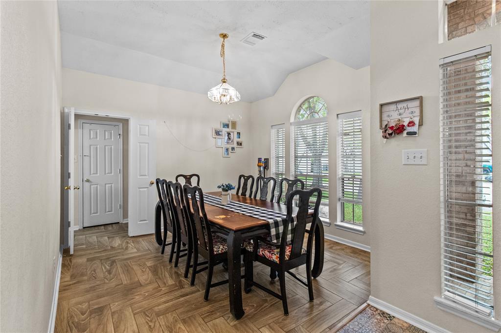 5523 Waverdale Ct Court