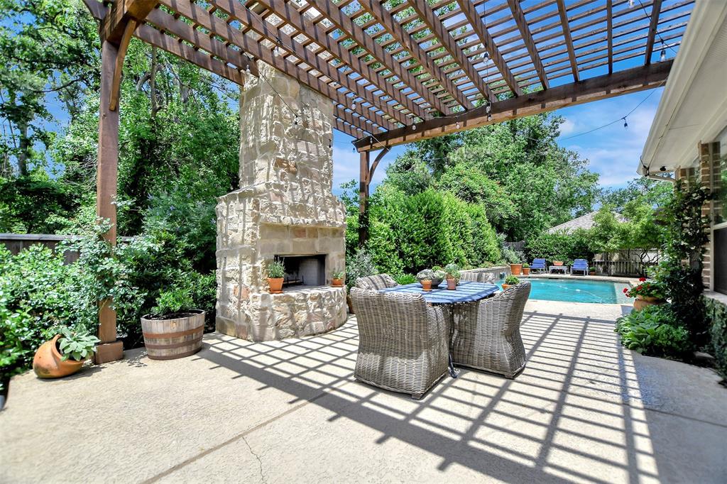 28331 Hollow Springs Lane, Spring, Texas image 4