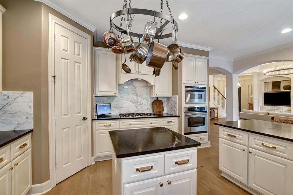 28331 Hollow Springs Lane, Spring, Texas image 18