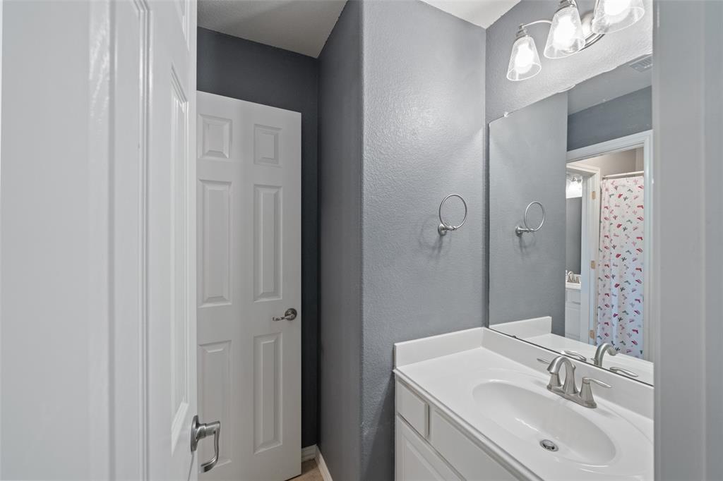 12602 Fisher River Lane, Humble, Texas image 29