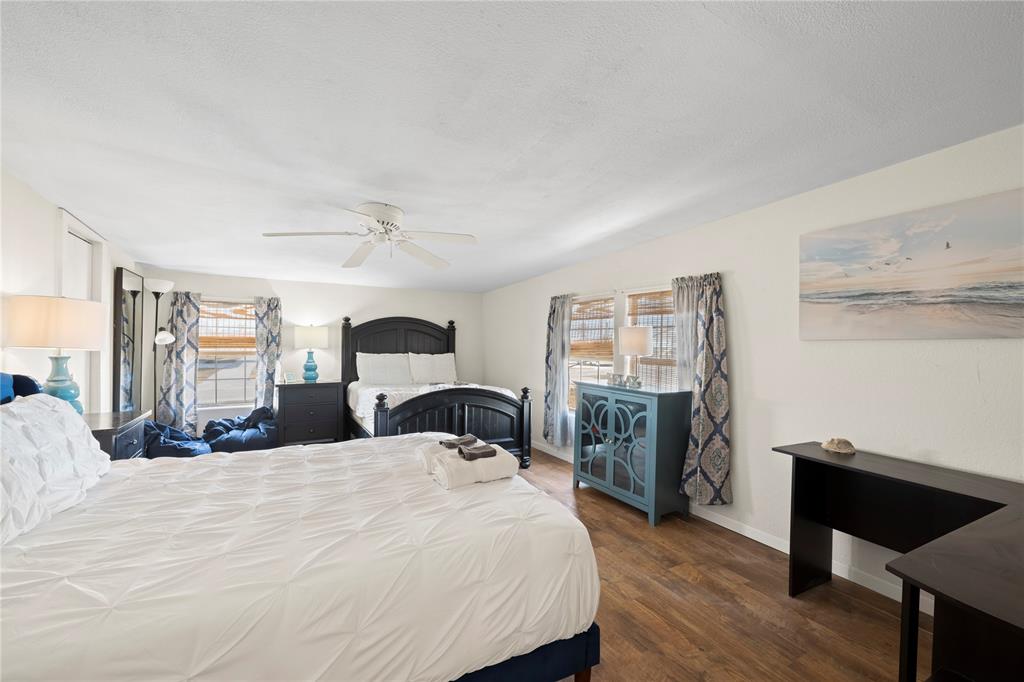 922 Seashell Drive, Surfside Beach, Texas image 17
