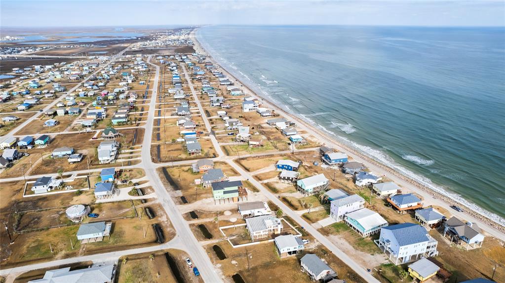 922 Seashell Drive, Surfside Beach, Texas image 27