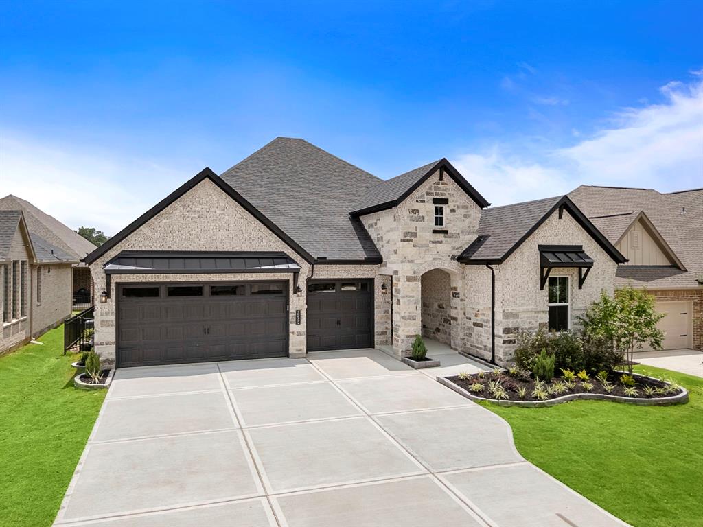 10017 Larkin Cove