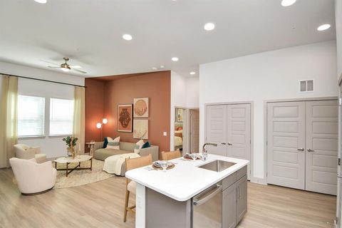 Photo of 1617 Enid Street #309, Houston, TX 77009 (MLS # 70324332)