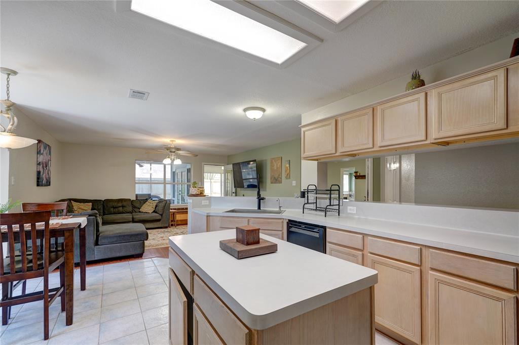 19731 Dusty Creek Drive, Katy, Texas image 11