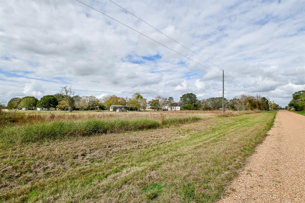 2642 Tuttle Street, Columbus, Texas image 7