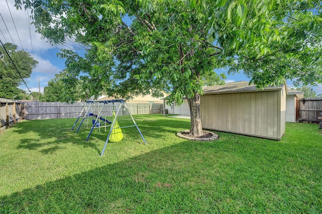 4803 Bridgemont Lane, Spring, Texas image 24