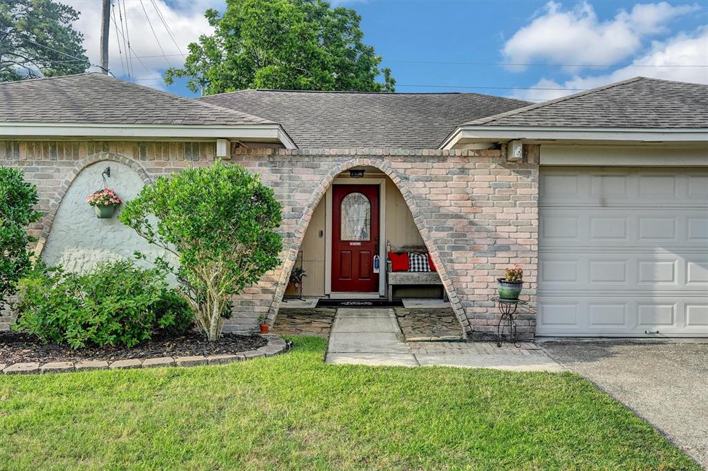 4803 Bridgemont Lane, Spring, Texas image 1