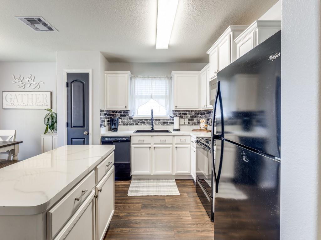 5028 Sycamore Lane, Brookshire, Texas image 10