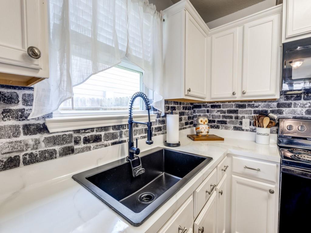 5028 Sycamore Lane, Brookshire, Texas image 12