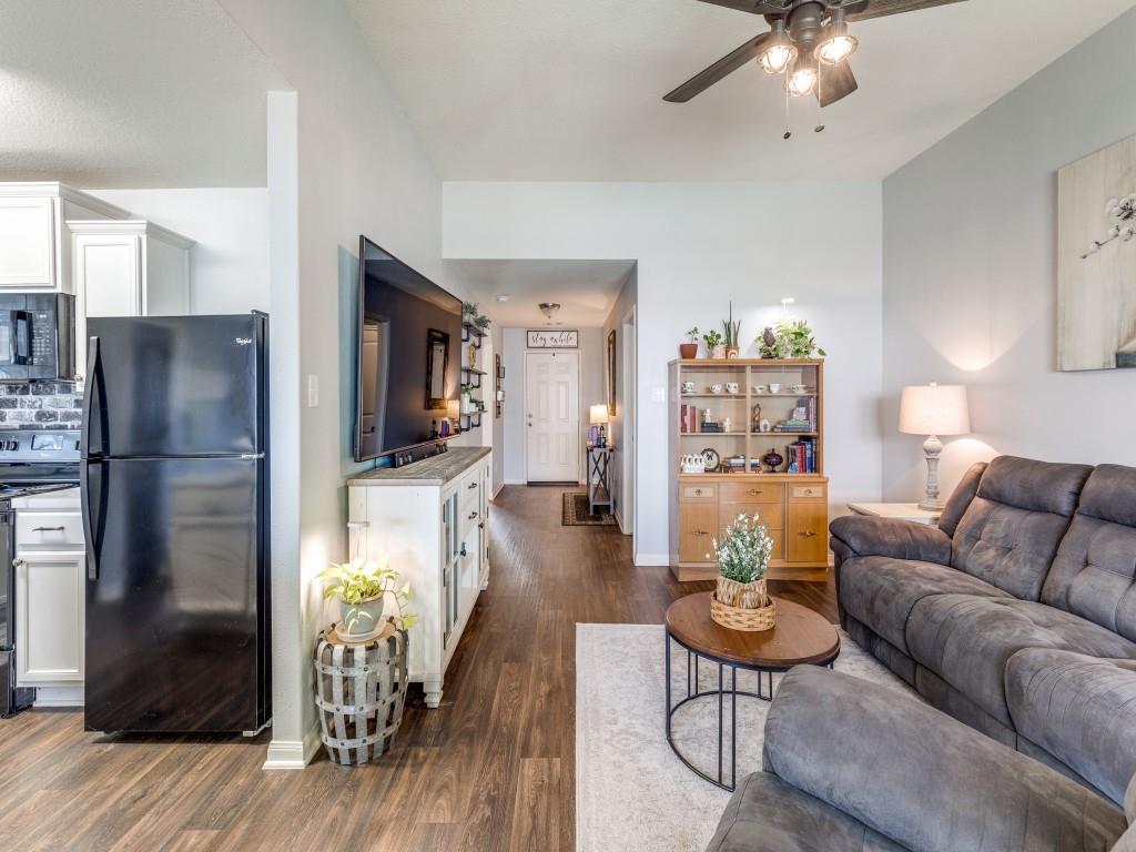 5028 Sycamore Lane, Brookshire, Texas image 6