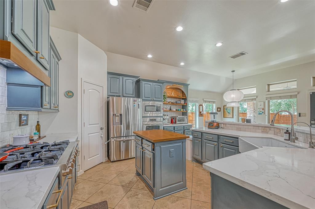 5918 Emmit Creek Lane, Sugar Land, Texas image 11