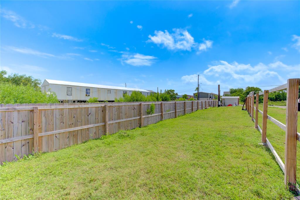 936 13th Street, Dickinson, Texas image 12