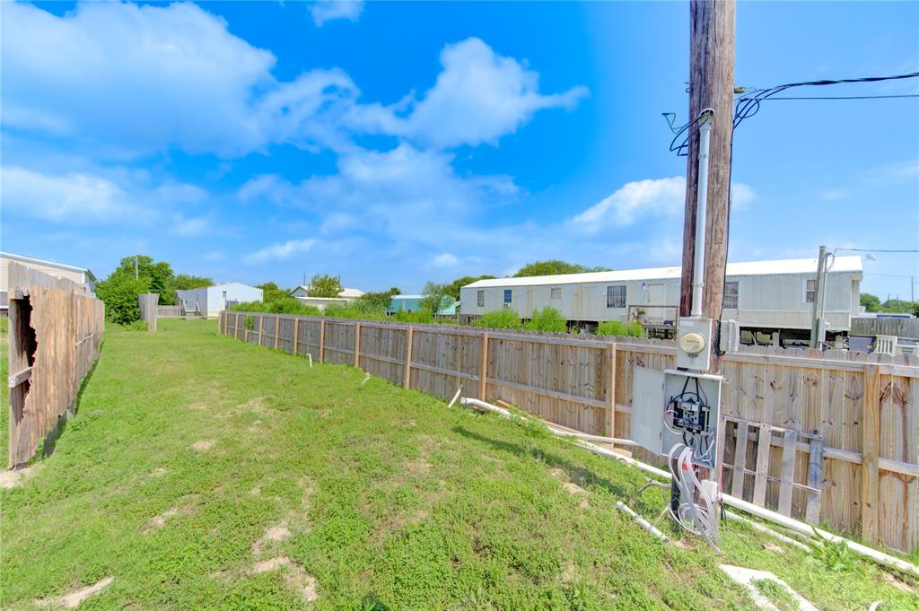 936 13th Street, Dickinson, Texas image 17