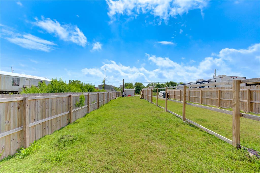 936 13th Street, Dickinson, Texas image 13