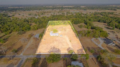 1313 Greenbriar Road Madisonville TX 77864