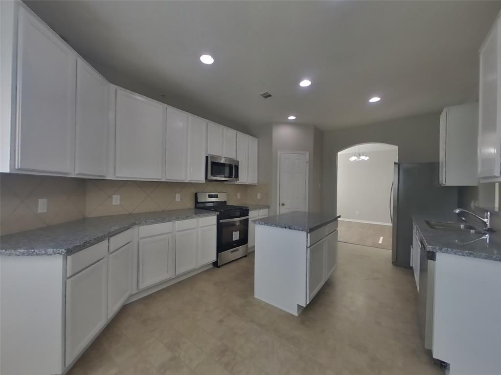 9943 Tulip Street
