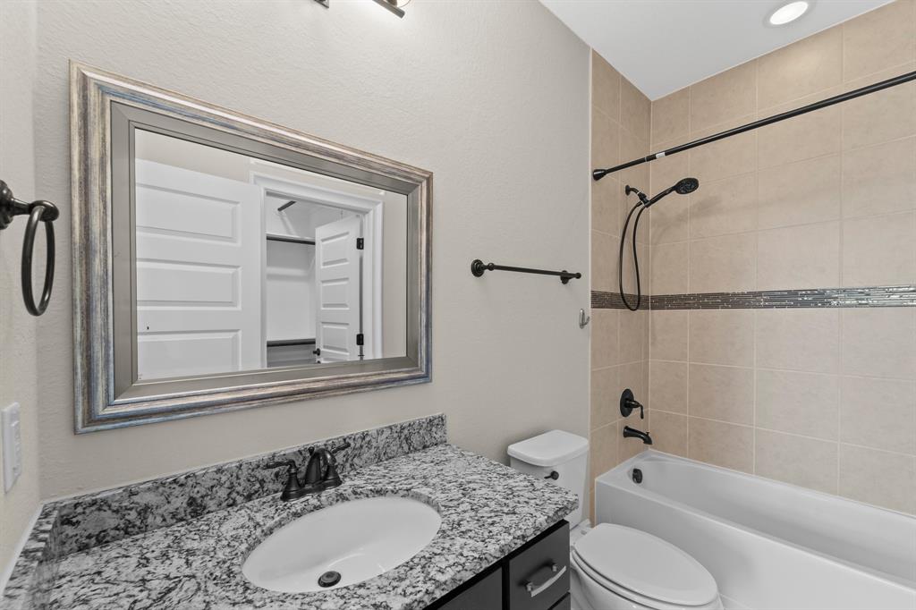 18 Lake Como Drive, Missouri City, Texas image 39