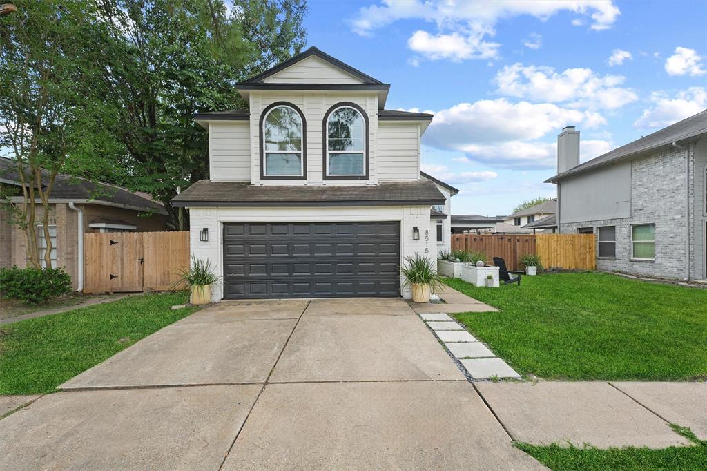 8515 Cold Lake Drive, Houston, Texas image 1