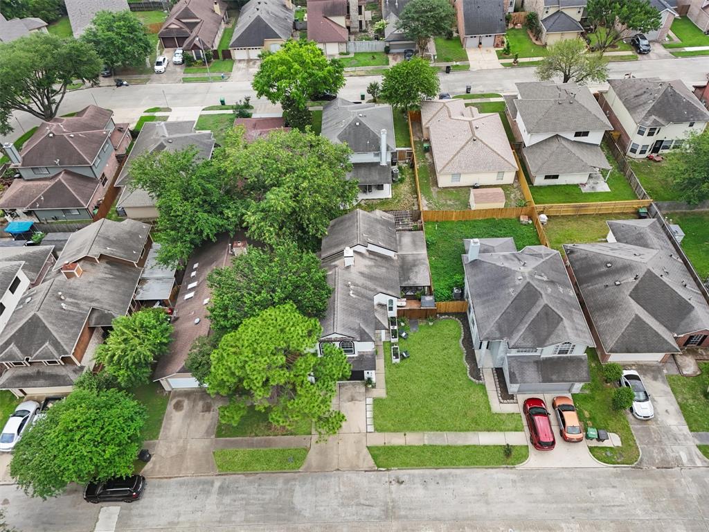 8515 Cold Lake Drive, Houston, Texas image 27