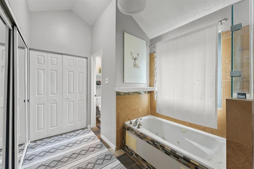 8515 Cold Lake Drive, Houston, Texas image 18