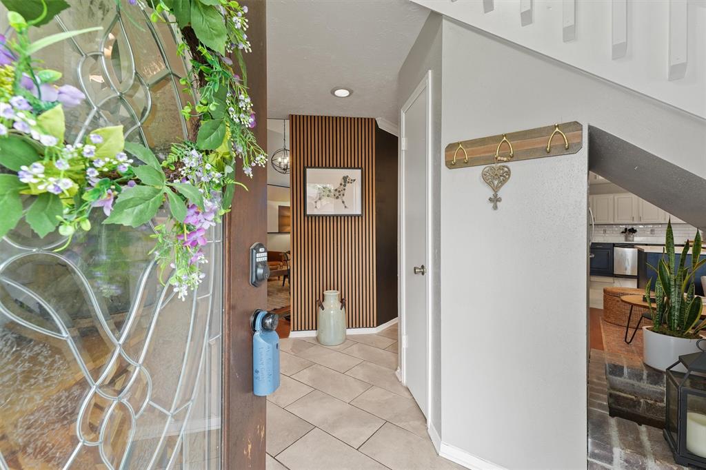 8515 Cold Lake Drive, Houston, Texas image 26