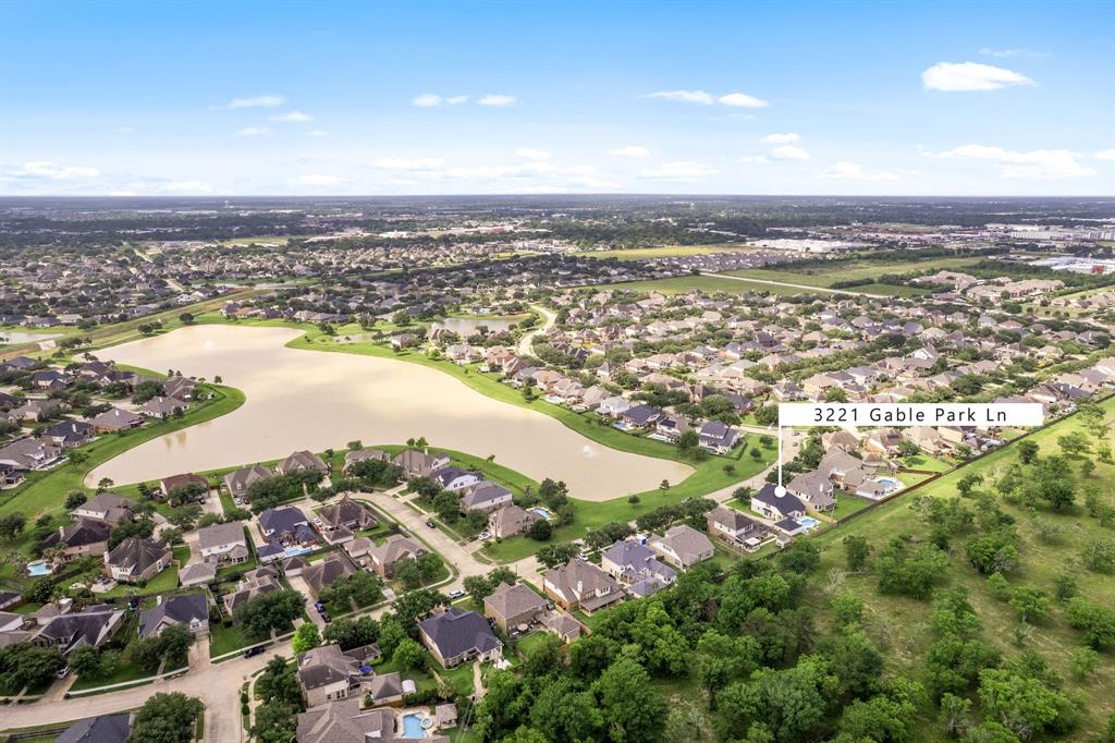 3221 Gable Park Lane, Pearland, Texas image 34