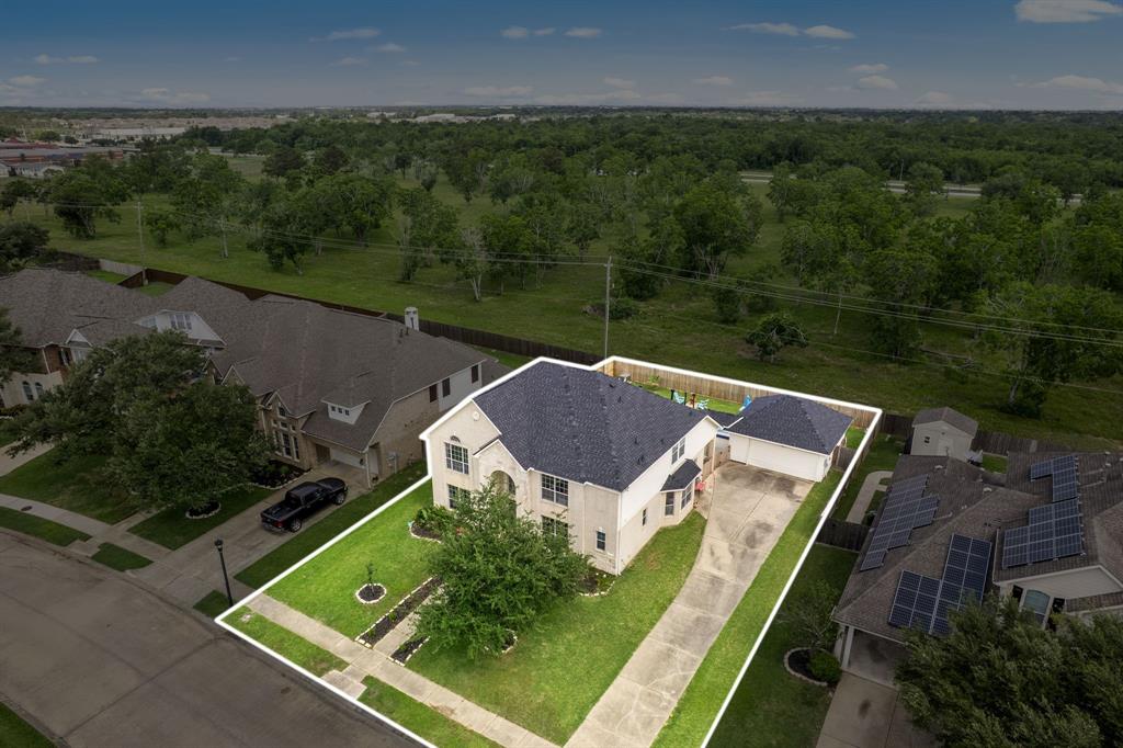 3221 Gable Park Lane, Pearland, Texas image 31