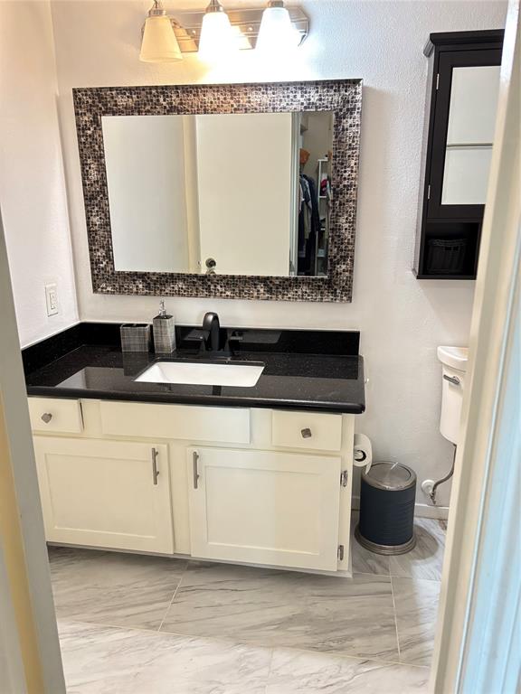 357 N Post Oak Lane #206, Houston, Texas image 6