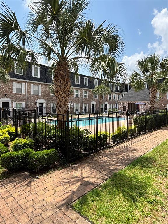 357 N Post Oak Lane #206, Houston, Texas image 1