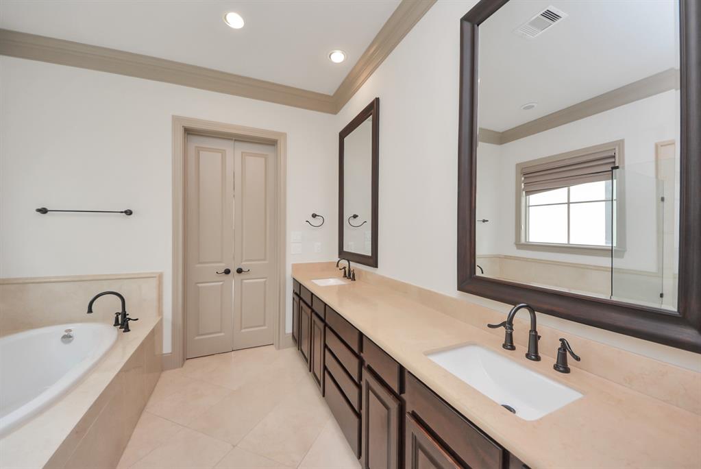 314 W Clay Street, Houston, Texas image 29