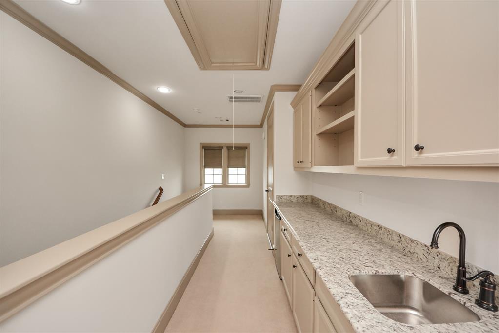 314 W Clay Street, Houston, Texas image 32