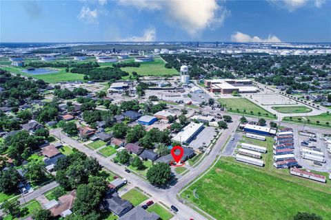 Single Family Residence in Pasadena TX 917 Coleman Avenue.jpg