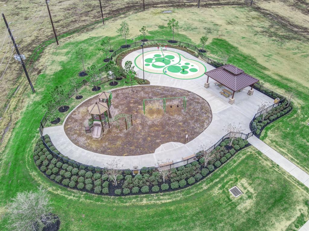 4718 Whisperwood Drive, Rosenberg, Texas image 25
