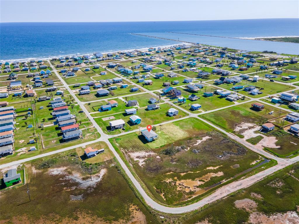 910 Monument Drive, Surfside Beach, Texas image 9