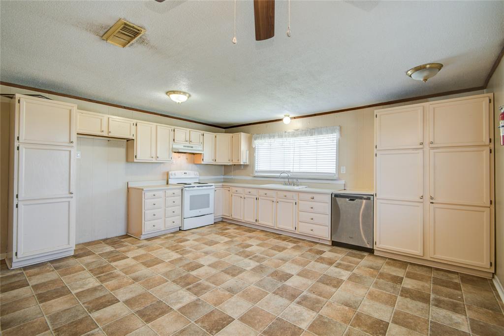 910 Monument Drive, Surfside Beach, Texas image 32