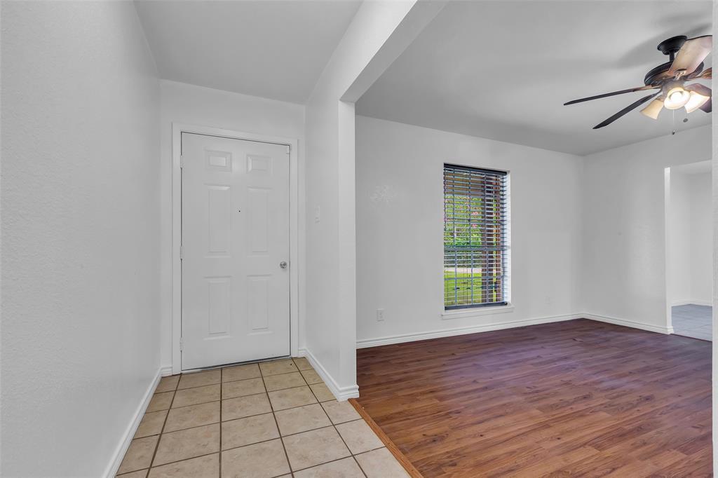 15353 Arrowhead Bend