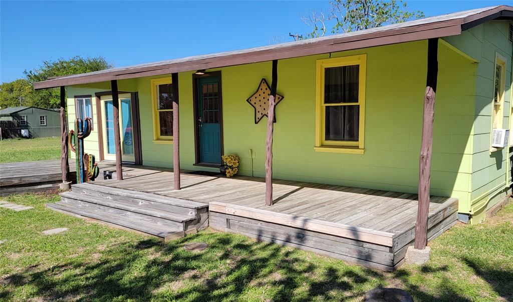 308 S 6th Street, Rockport, Texas image 3