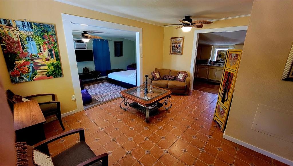 308 S 6th Street, Rockport, Texas image 4