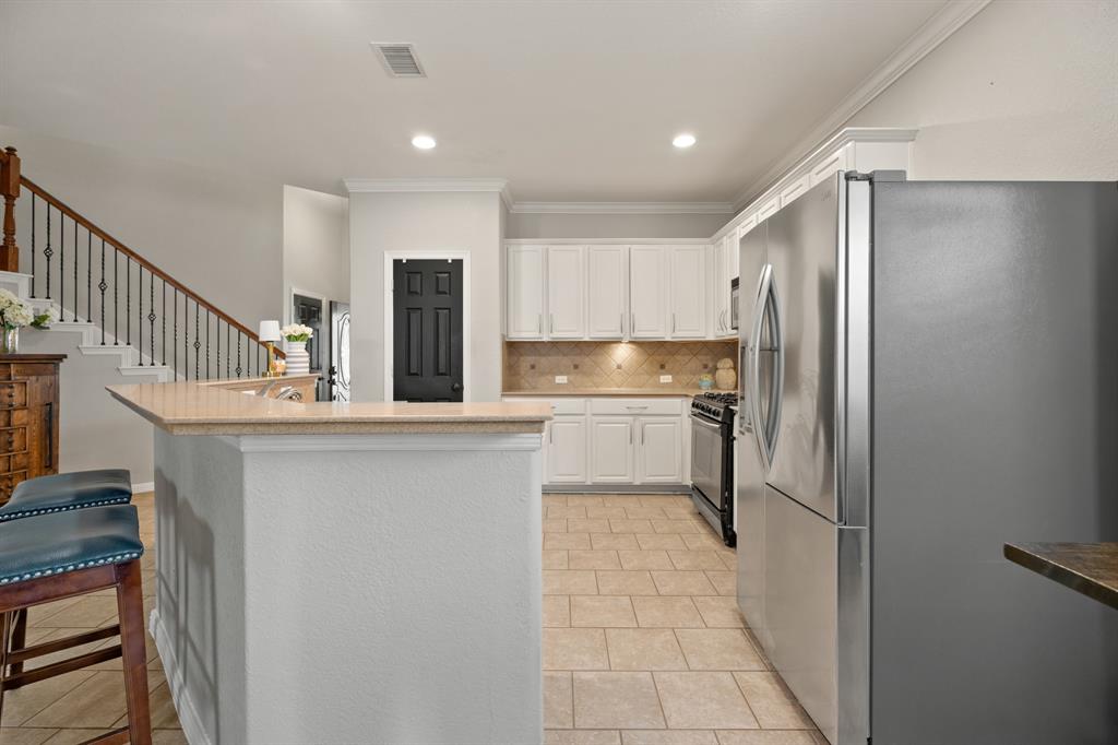 424 Drake Lane, League City, Texas image 6