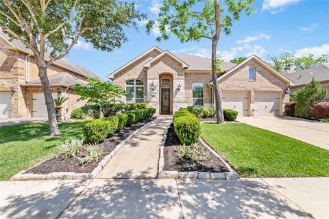 Single Family Residence in Missouri City TX 15 Castello Lane.jpg