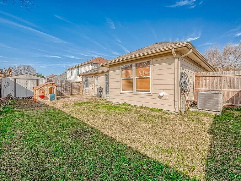5322 Cinnamon Lake Drive, Baytown, Texas image 21