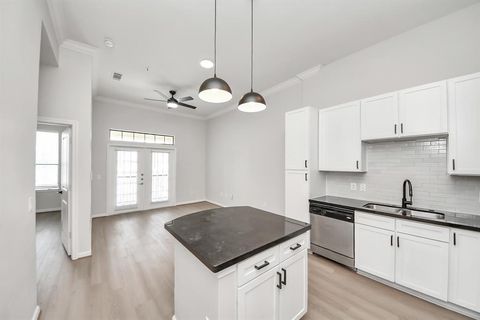 Photo of 6363 San Felipe Street #461, Houston, TX 77057 (MLS # 11776316)