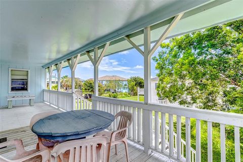 A home in Crystal Beach