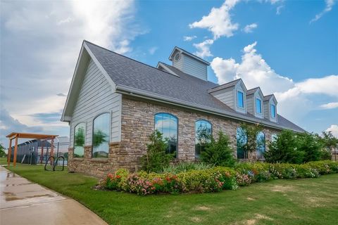 A home in Iowa Colony